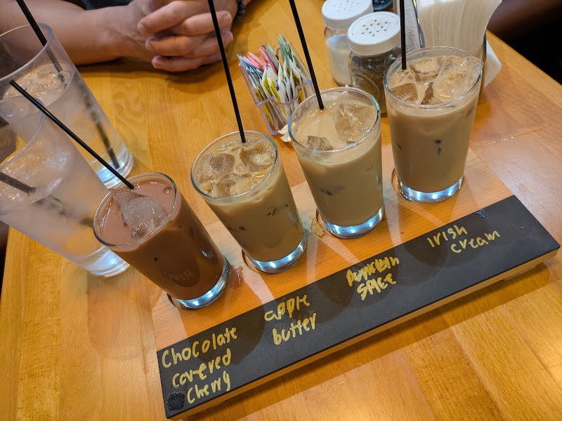 Cozy Coffee Restaurant & Bar photo 4
