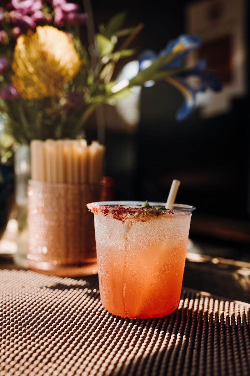 The Rustic Avenue Mobile Bar photo 2
