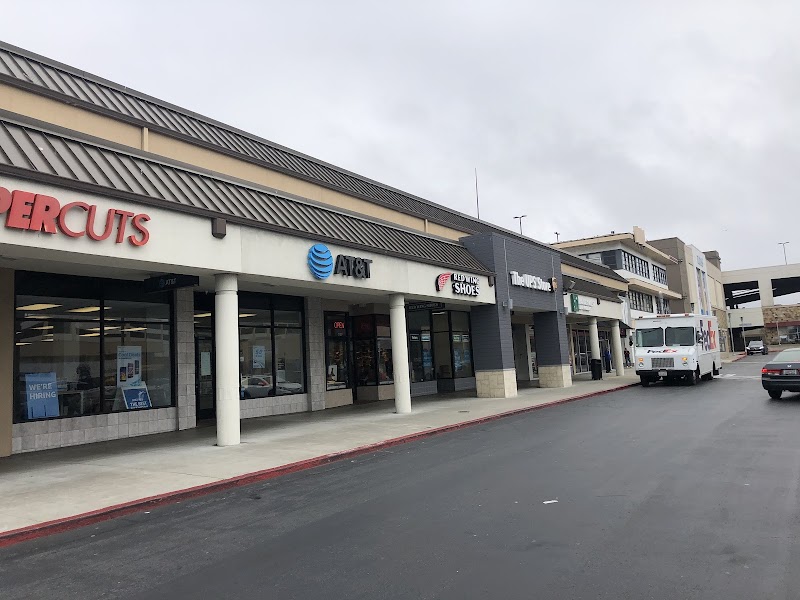 Photo of Red Wing - Daly City, CA