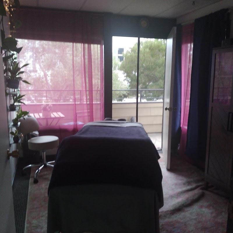Therapeutic Bodywork with Alison Luke photo 2
