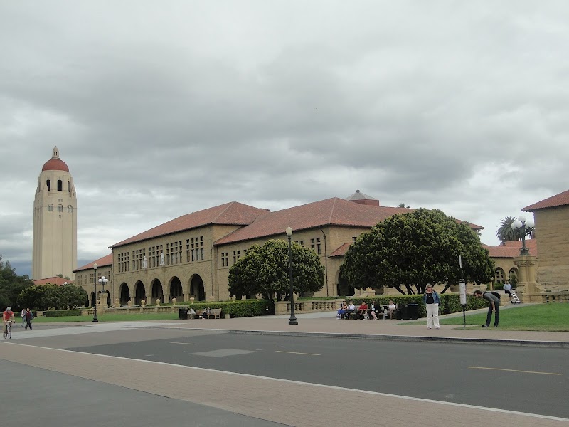 Photo of On Jane Stanford Way @ Campus Oval