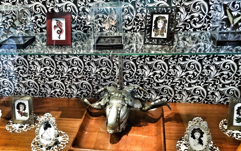 Dv8 Tattoos & Body Piercing photo 4