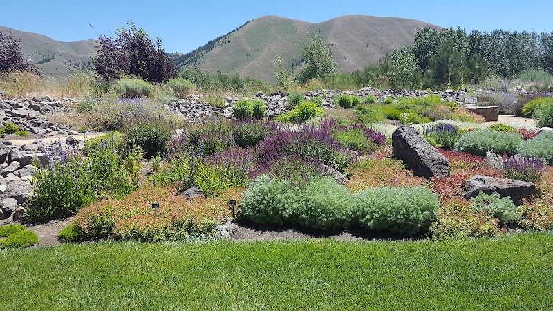 Photo of Sawtooth Botanical Garden