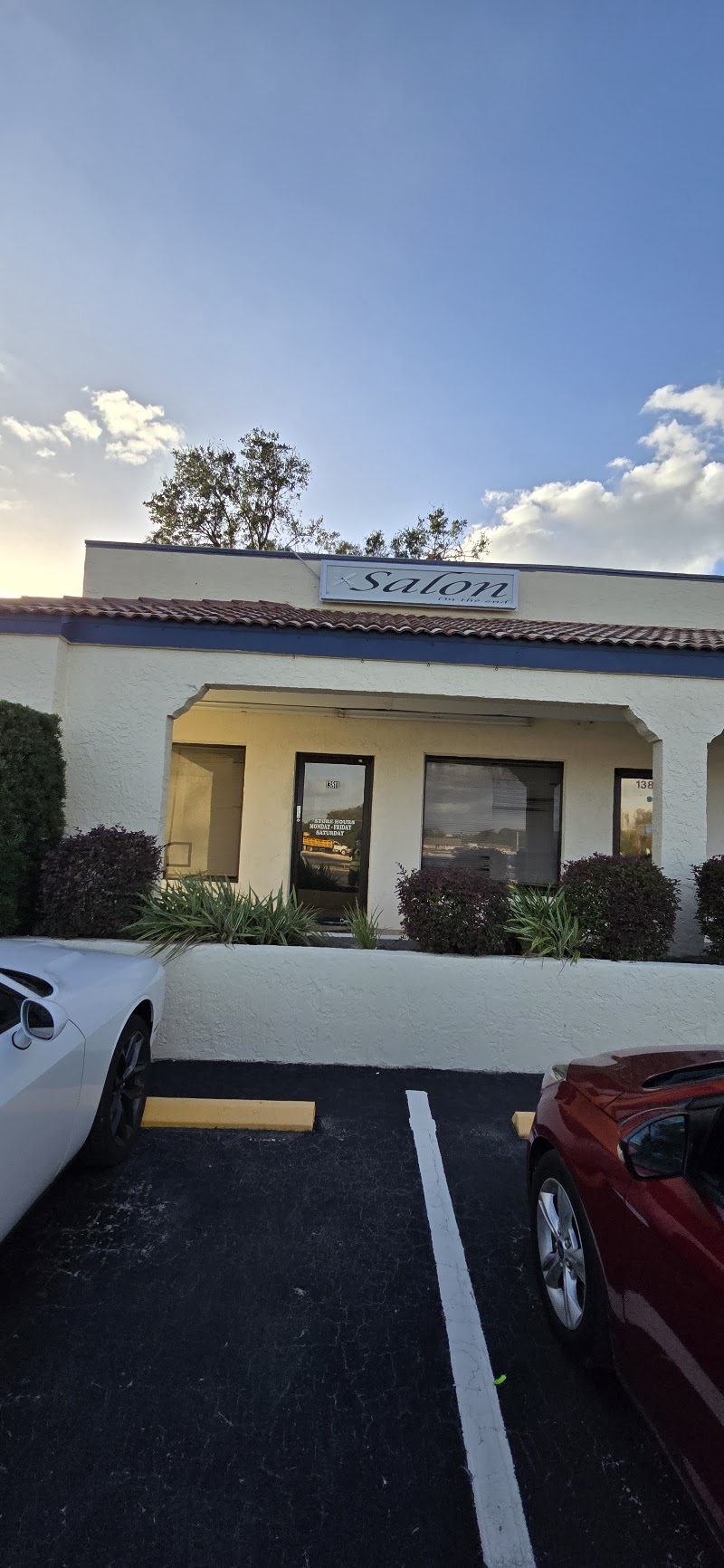 Photo of Salon on the End