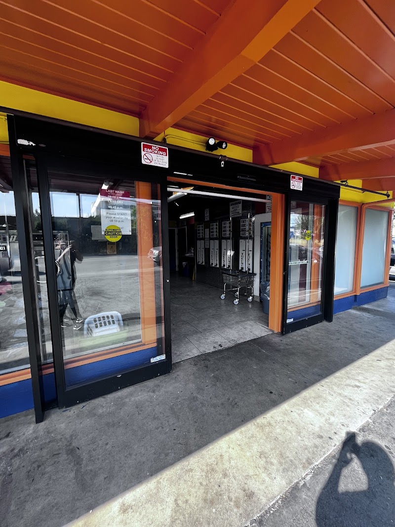 Fiesta Express Laundromat photo 4