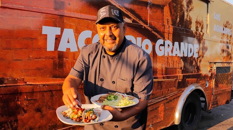 Los Aguilares Taco Truck photo 4