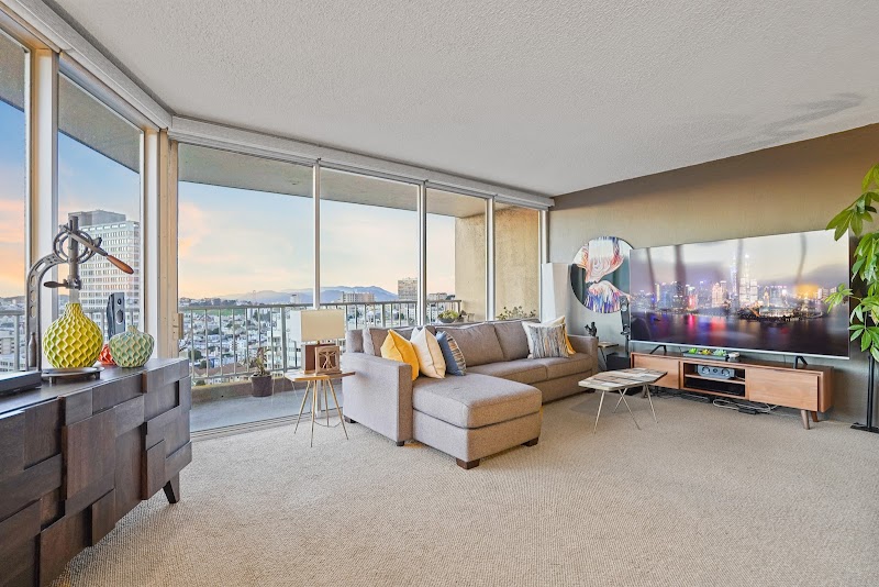 Haneen Hayder - Realtor photo 4