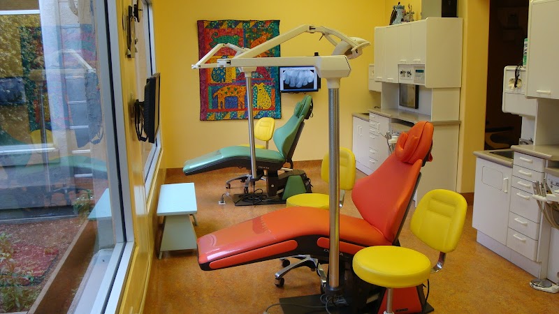 Photo of Suzanne Clift, DDS