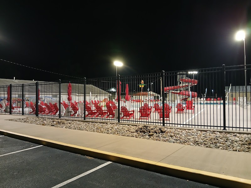 Marshall Community Pool photo 3