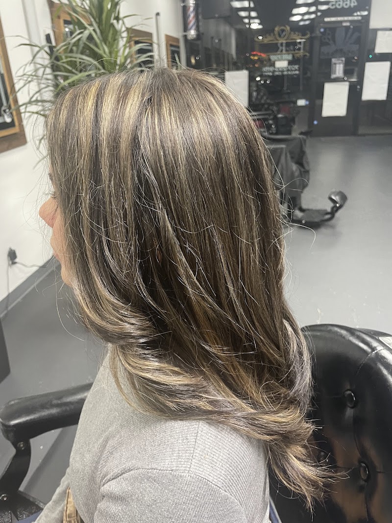 E & R salón fade- barbershop 💈 photo 5