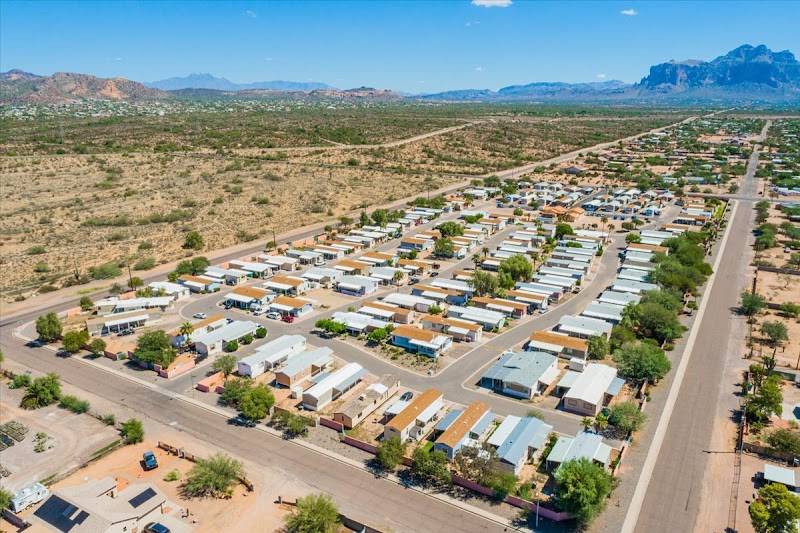 Windsong Mobile Home Park photo 3
