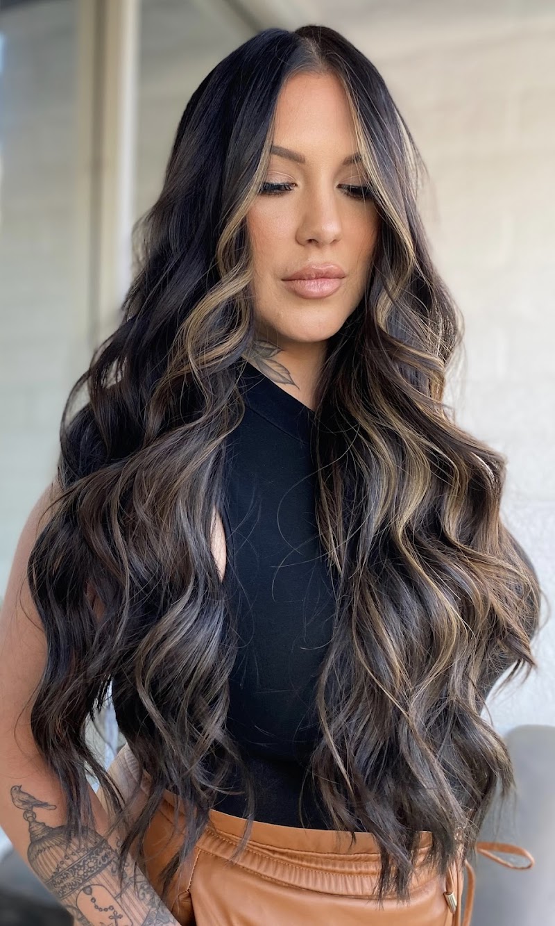 Lindsey Taylor Styling Hair Extensions photo 2