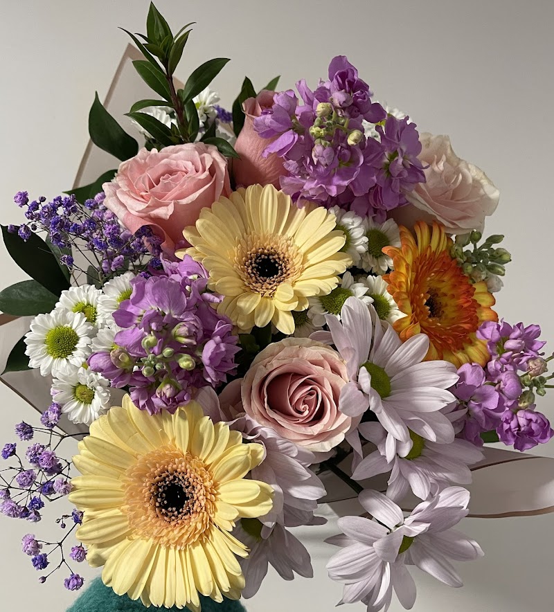 3Bcosmos Flower Studio photo 2