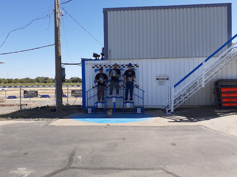 Blue Max Kart Club photo 3
