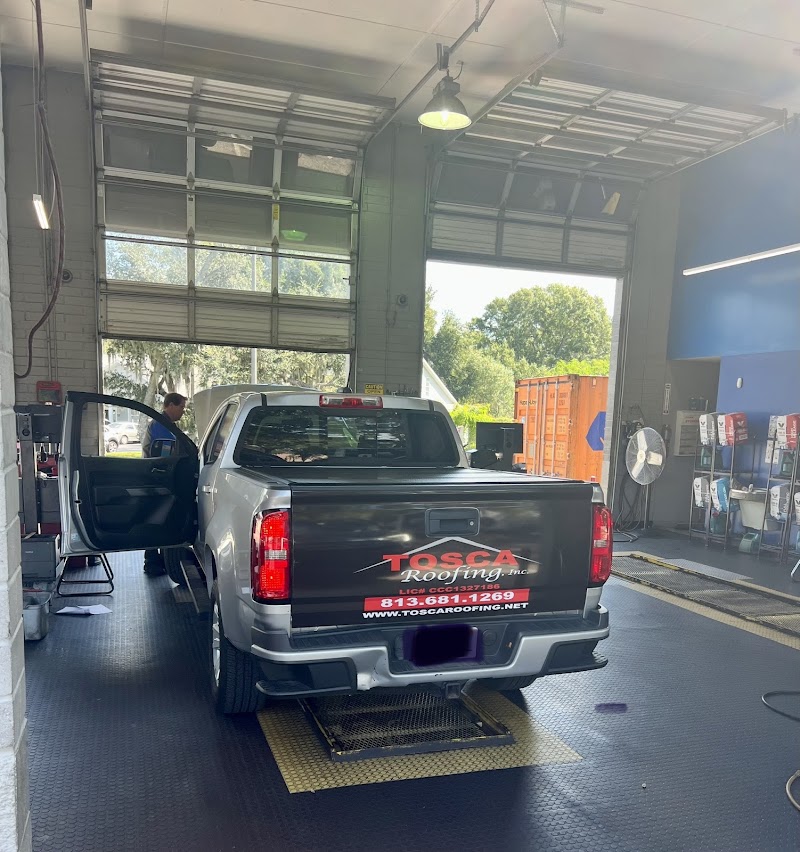 Express Oil Change & Tire Engineers photo 3