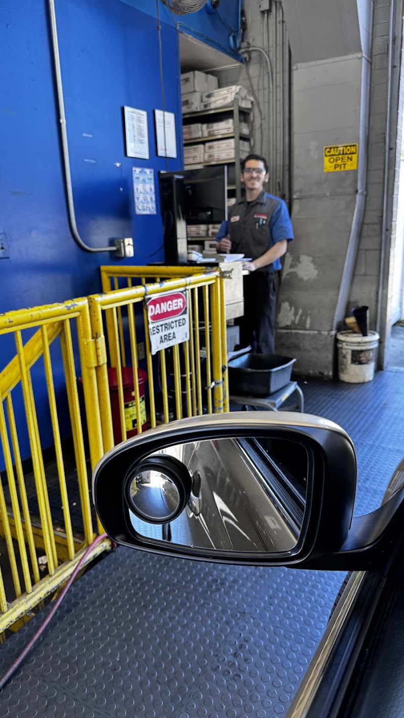 Express Oil Change & Tire Engineers photo 5