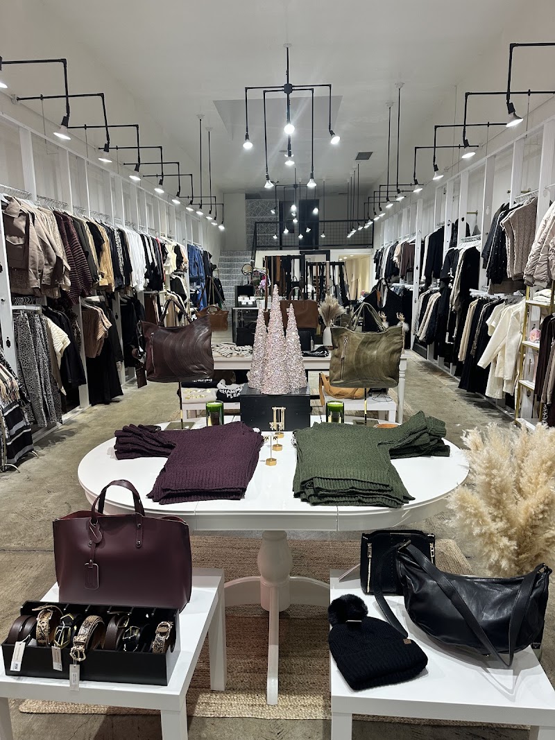 B Boutique photo 3
