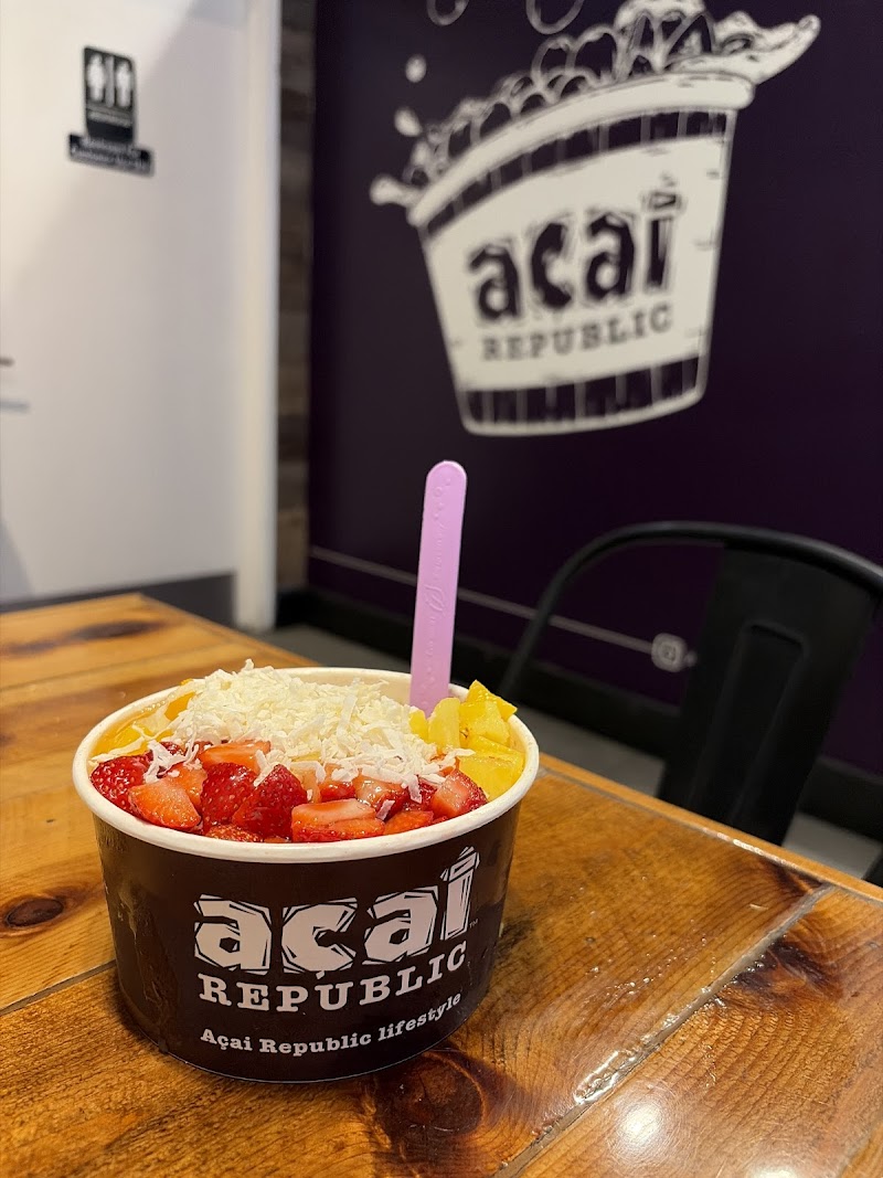 Acai Republic Tustin photo 4