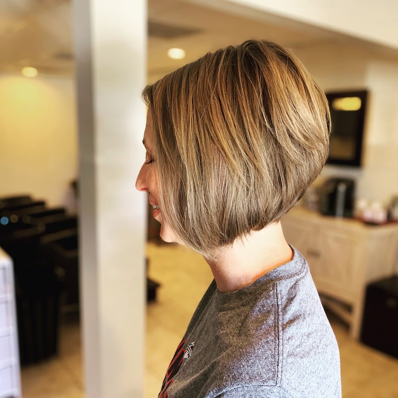 All About U Salon & Boutique photo 5