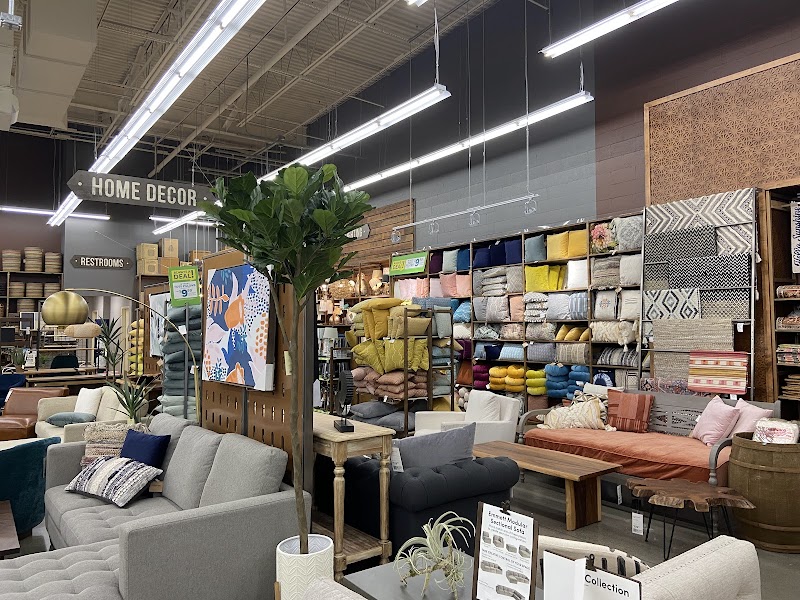 World Market photo 3