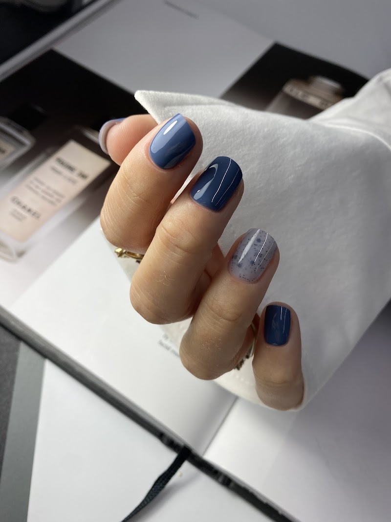 Bosska Studio – Russian Manicure & Dry Pedicure Nail Salon photo 2