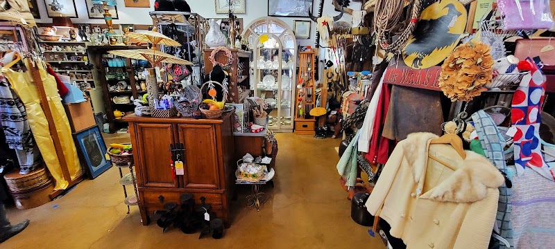 Tombstone Antique Mall photo 3