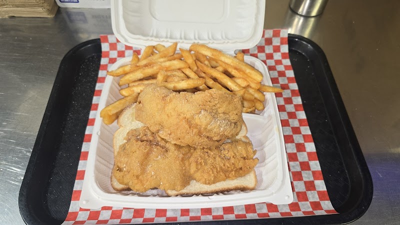 Sharkys Chicken And Fish photo 4