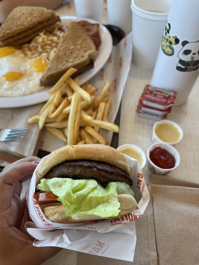 Nation's Giant Hamburgers & Great Pies photo 2
