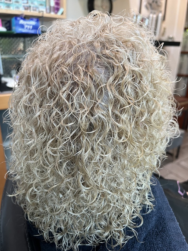 Whisper's Hair Studio photo 2