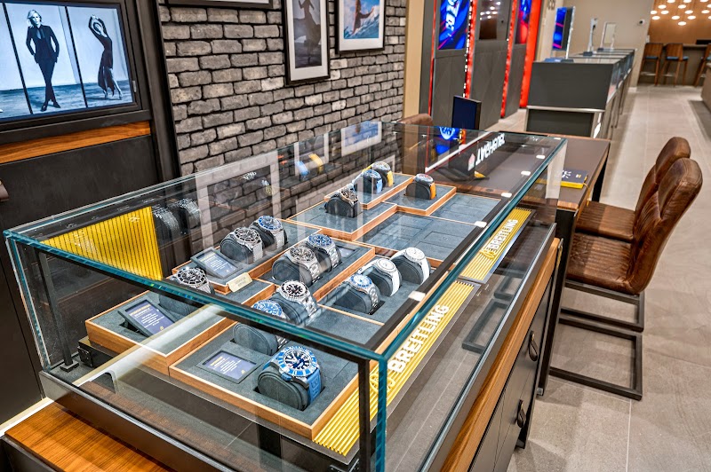 REEDS Jewelers photo 2