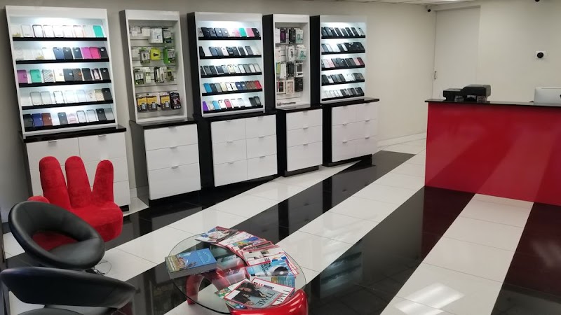 Sunset Wireless iPhone Repair Hollywood Los Angeles CA photo 2