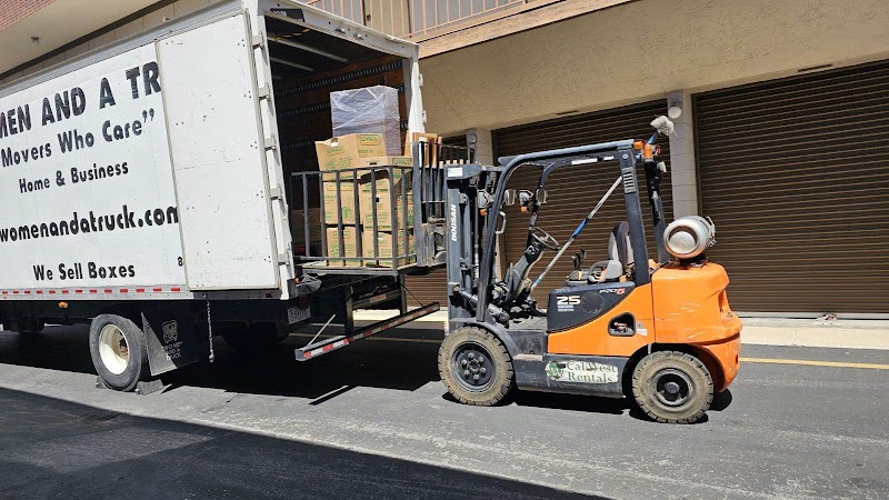 California Self Storage photo 5