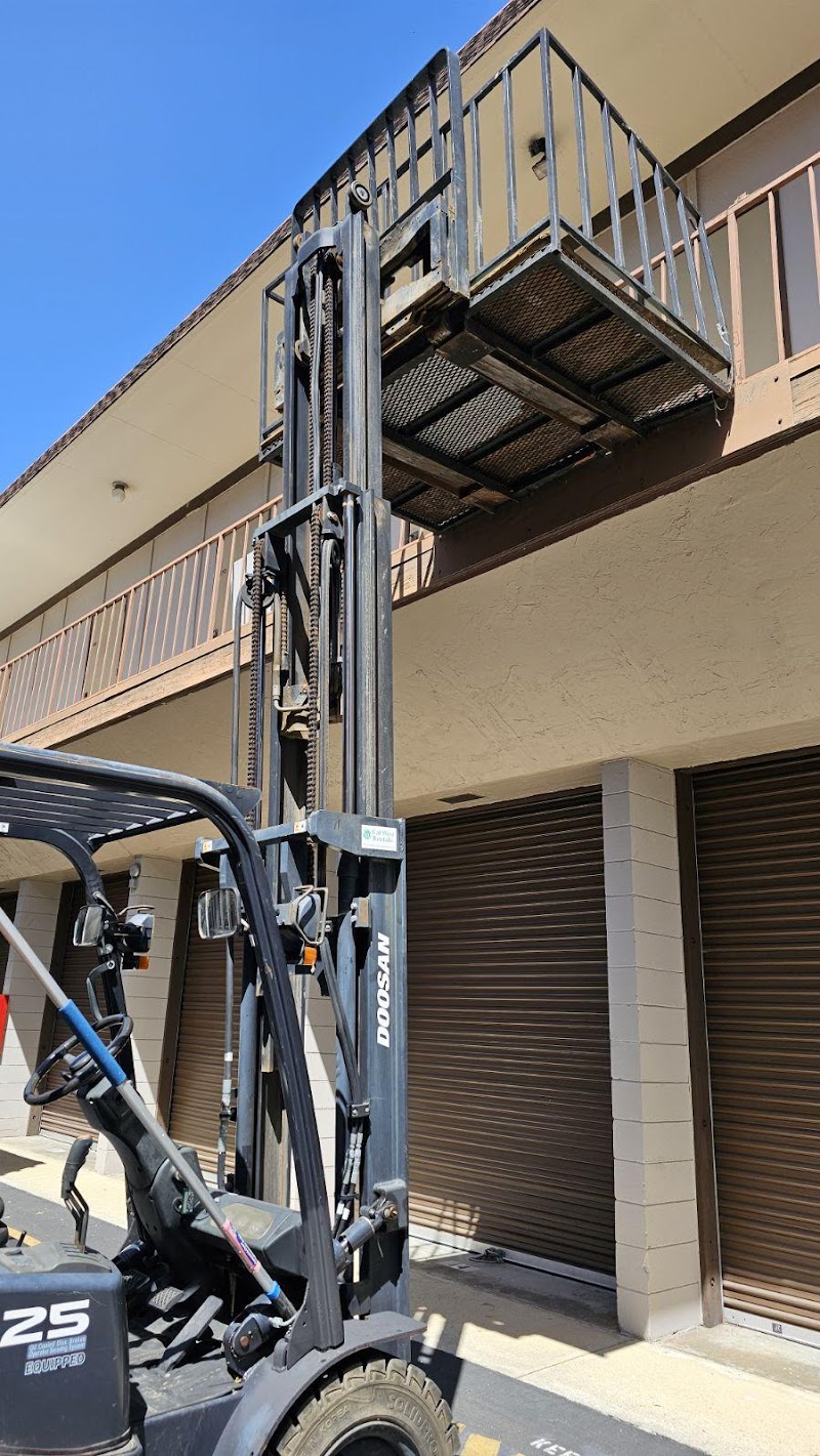 California Self Storage photo 4