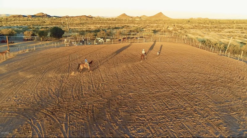 West Desert Ranch photo 5