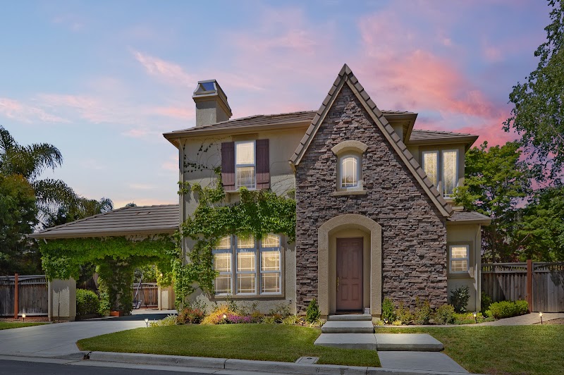 Derek Essary, Realtor photo 5