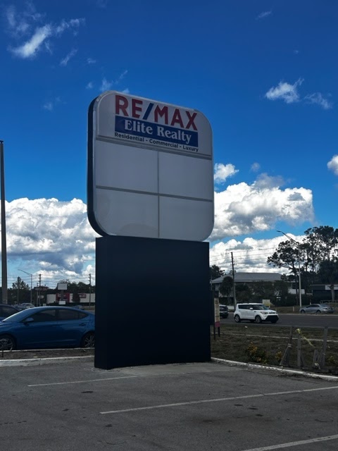 RE/MAX Elite Realty photo 3