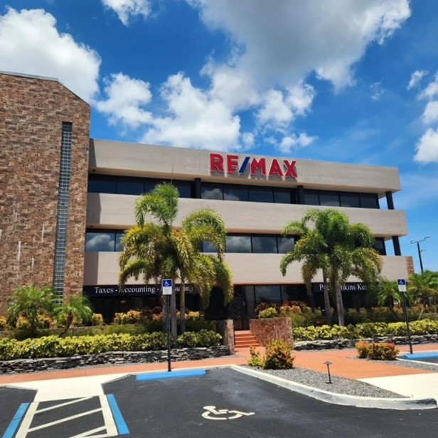 Photo of RE/MAX Elite Realty