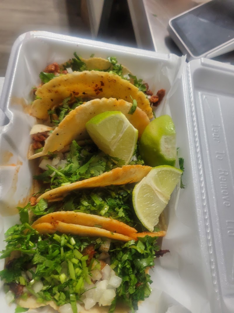 Taqueria el Barrio photo 4