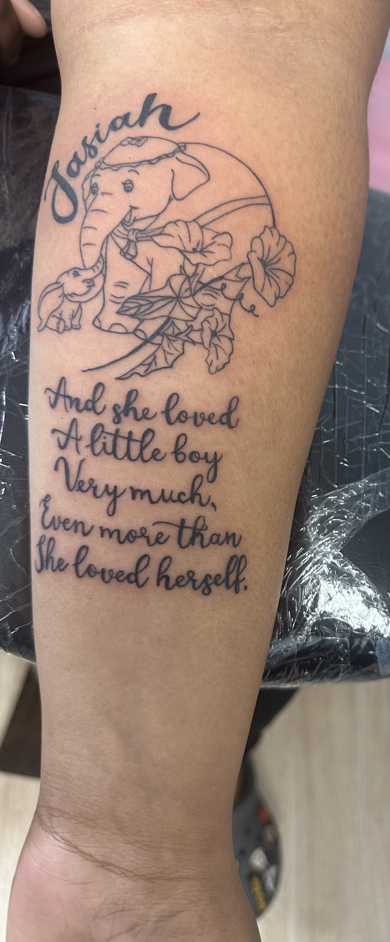 Forever Yours Tattoo and Piercing photo 3