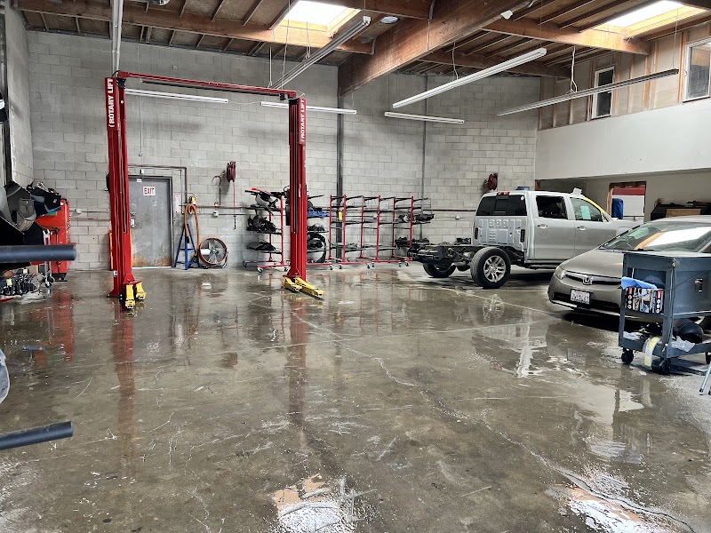 Advance Auto Body photo 3