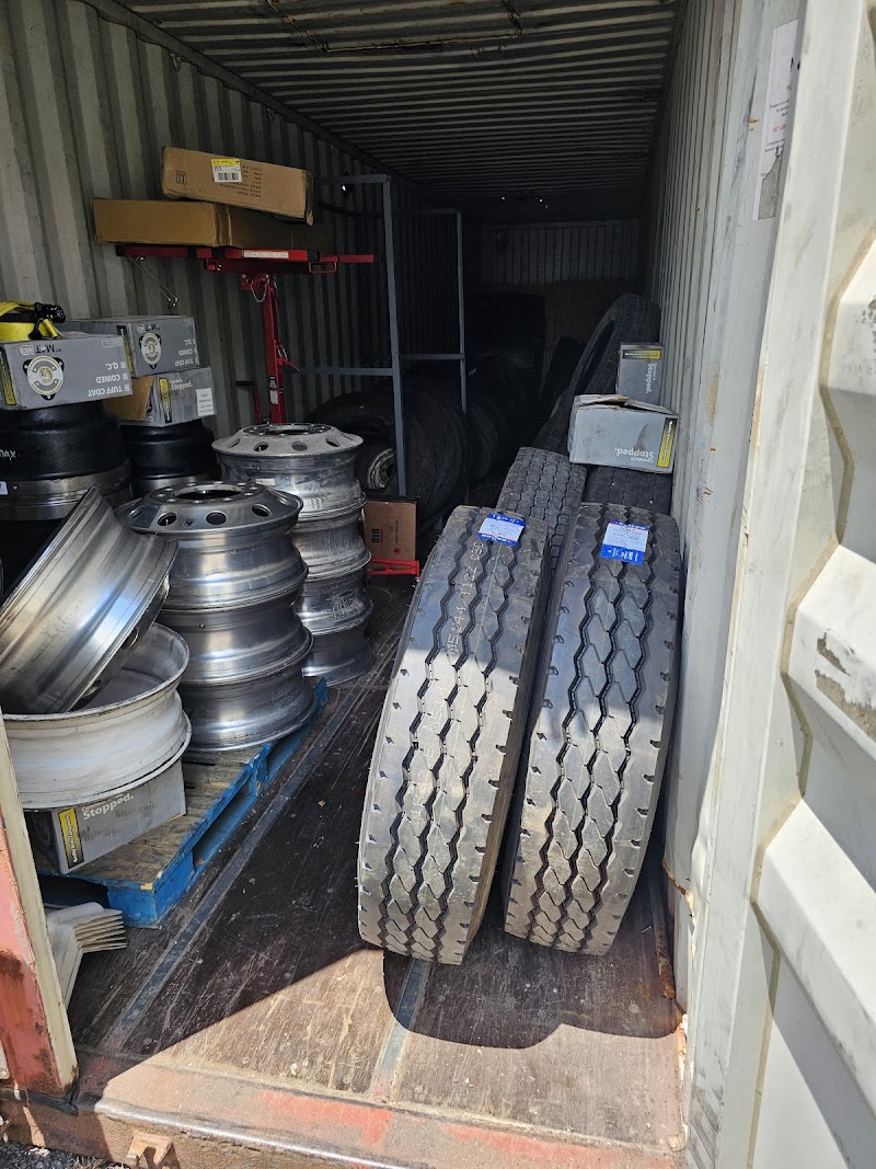 123 Truck Parking & Repair photo 3