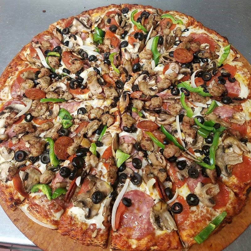 Edgewater pizza photo 2