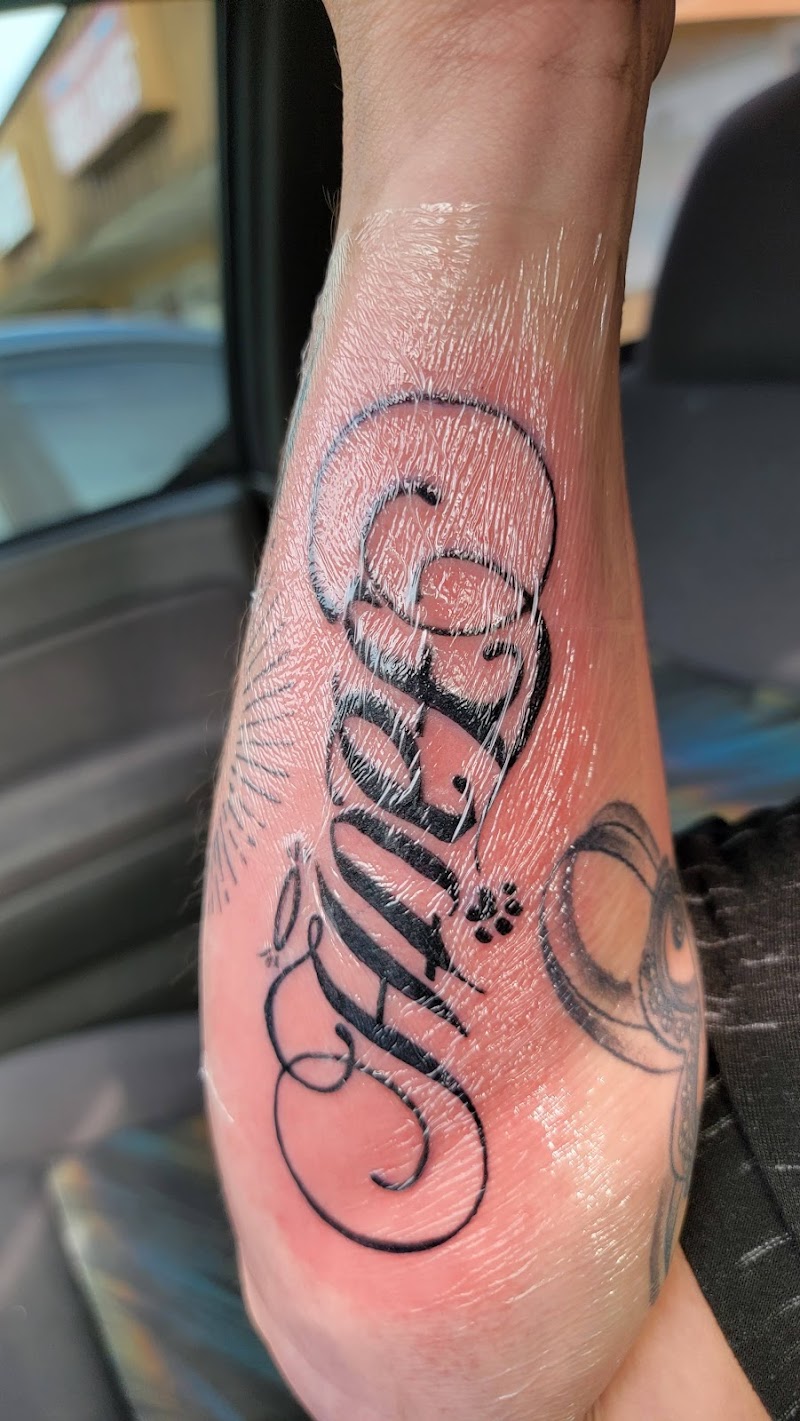 Mesmerized Tattoo Studio photo 4