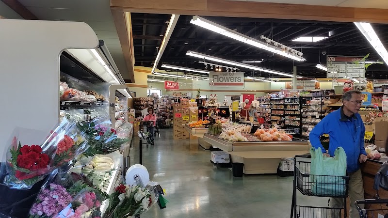 Oto's Marketplace photo 5