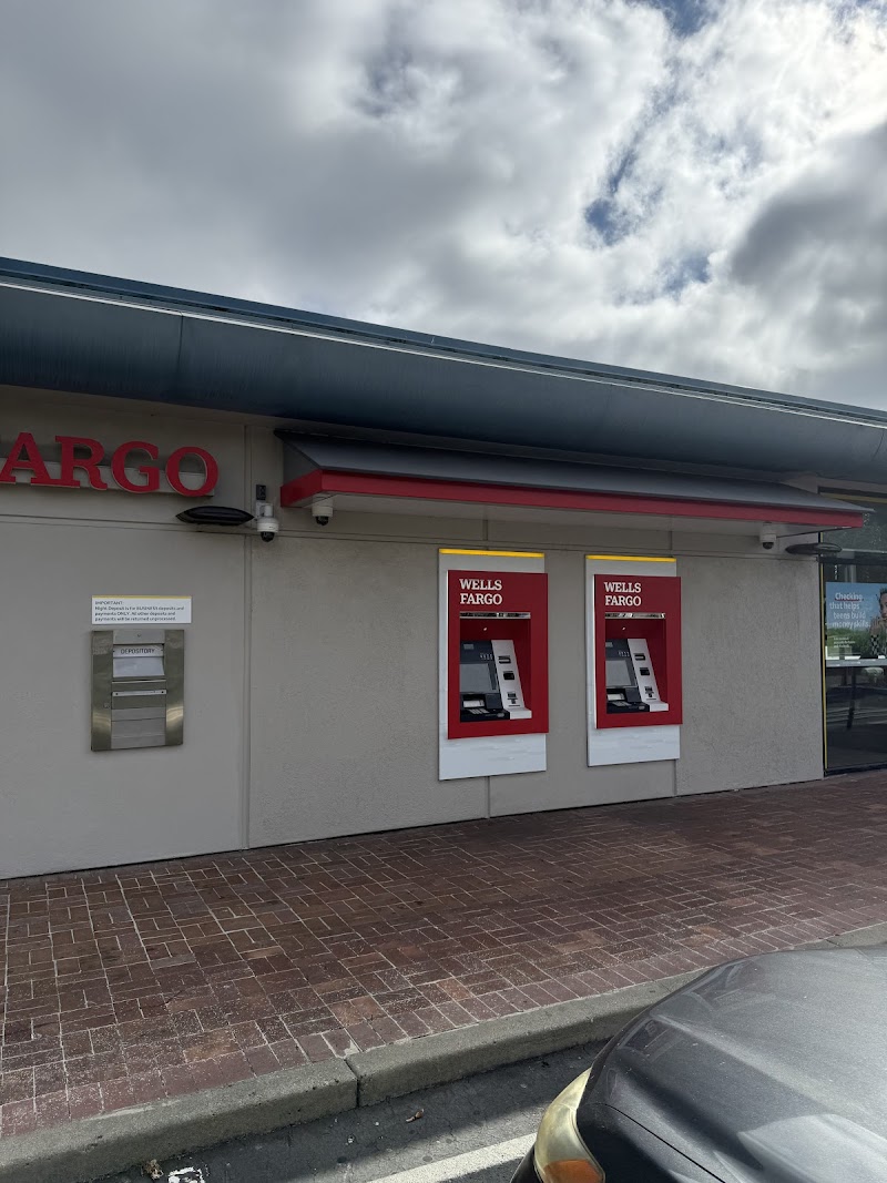 Wells Fargo Bank photo 3