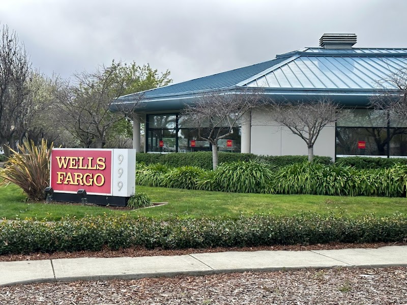 Wells Fargo Bank photo 2