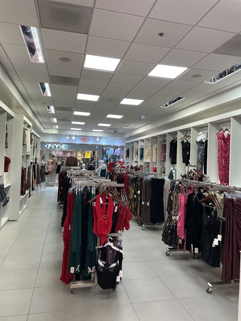 LGIS Boutique photo 2