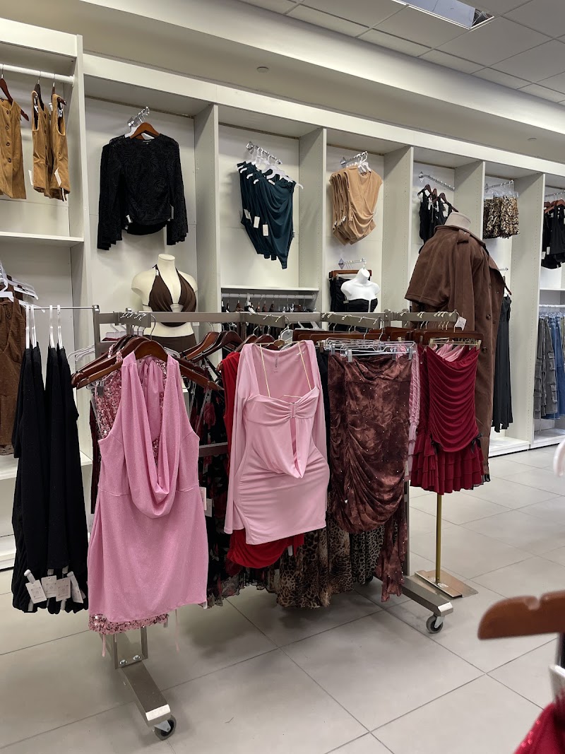 LGIS Boutique photo 3