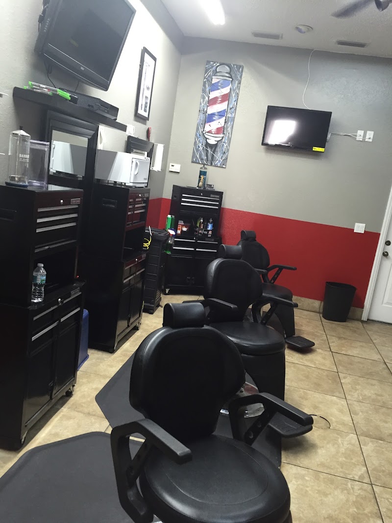 Clips barber shop photo 4