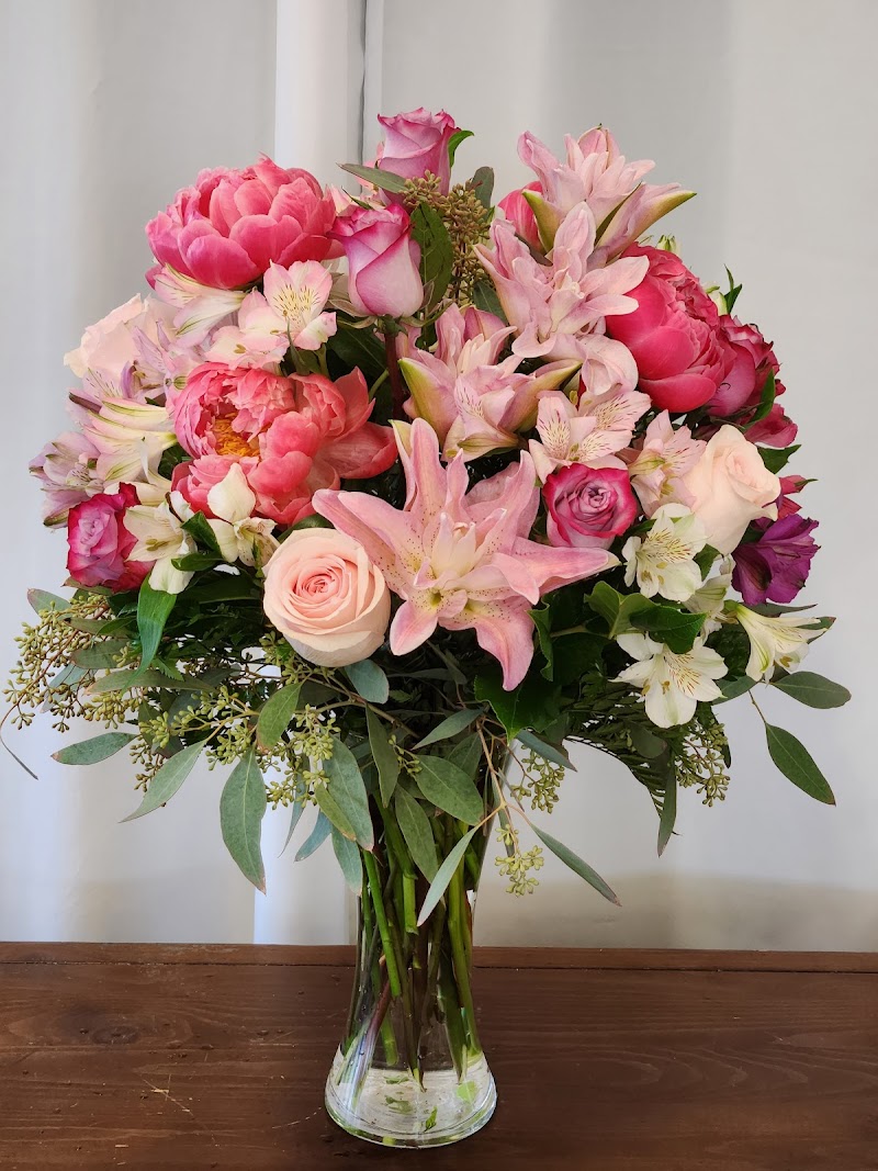 Bixby Knolls Flowers photo 5